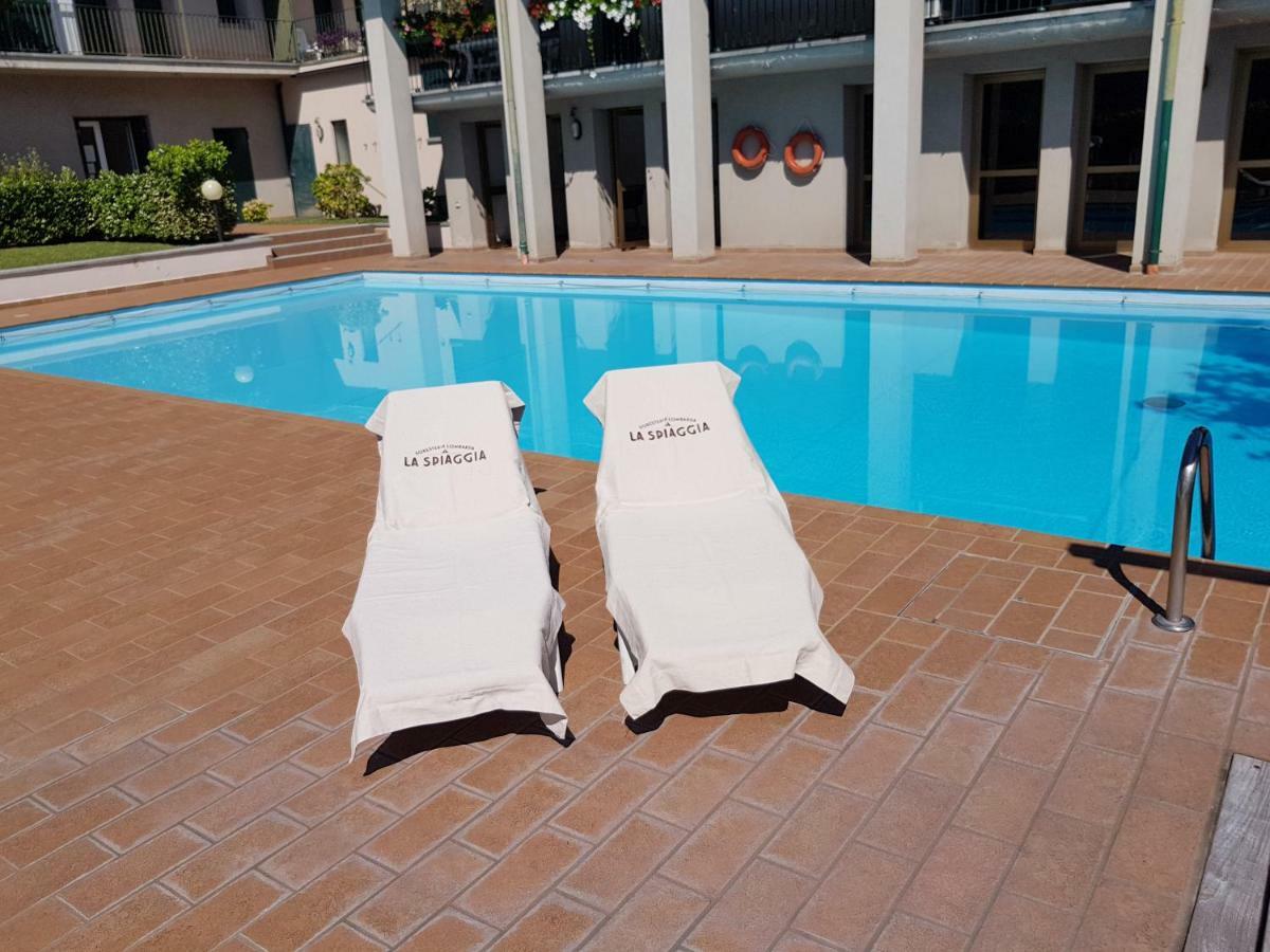 Foresteria Lombarda La Spiaggia Lierna Buitenkant foto